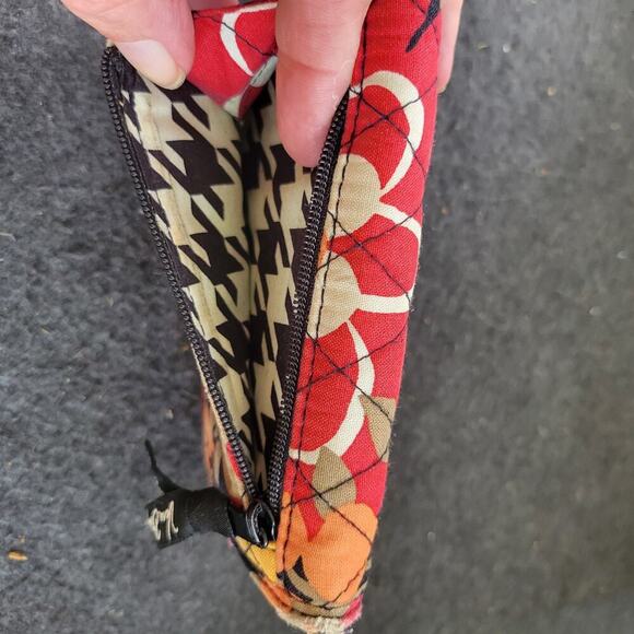 Vera Bradley Bittersweet Euro Wallet Quilted Floral Black Red Gold Retro Colorfu - Picture 8 of 10